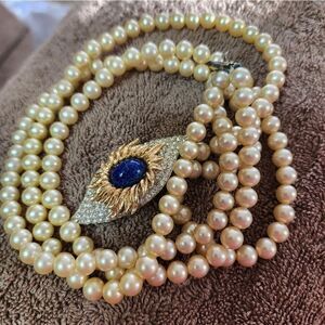 Vintage Marvella Pearl And Rhinestone Necklace